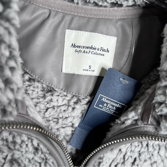 Abercrombie & Fitch Vest Women Small Sherpa Fleece Jacket Gray Leather Pocket - Picture 2 of 8